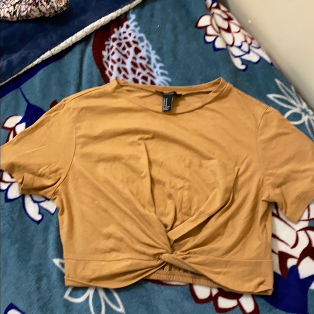 Crop top